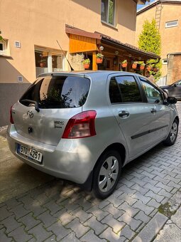 Toyota Yaris - 4