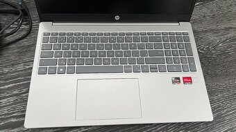 HP 15-fc0973nc - 4