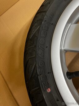 Prodám kola Vespa gts - 4