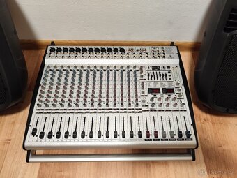 Prodám powermix Behringer 2x400W - 4