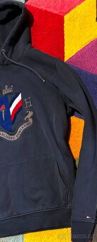 TOMMY HILFIGER-L PÁNSKÁ NAVY SILNÁ BAVLNĚNÁ MIKINA - 4