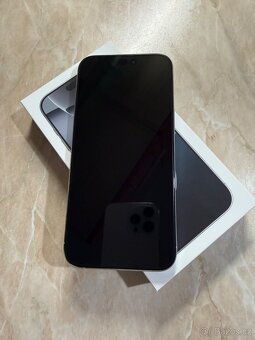 Iphone 16 pro max - 4