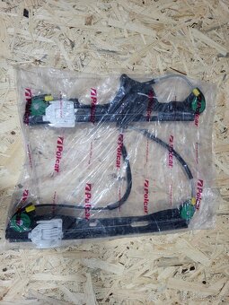 Stahovačka okna pravá BMW E87 - 4