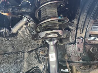 Hyundai i30 1.4 T-gdi 103kw top stav - 4