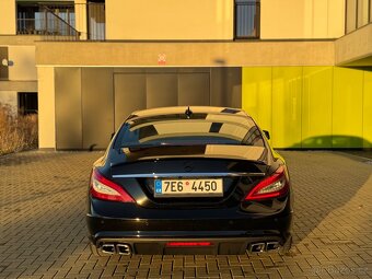 Mercedes-Benz CLS 550 4Matic - 4