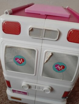Sanitka Barbie - 4