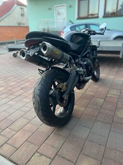 Triumph street triple - 4