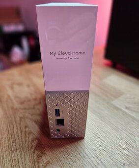 WD My Cloud Home 8TB WDBVXC0080HWT-EESN - 4
