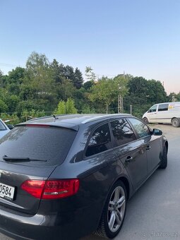 Audi A4 S-line 2011. 2.0 TDI - 4
