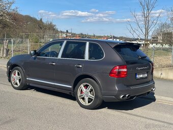 PORSCHE CAYENNE TURBO S 4.8 405KW - 4