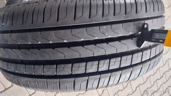 Prodám 2 x letní pneu Pirelli 235/40/19 - 4