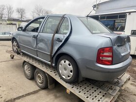 Škoda Fabia 1 sedan prodám přední světla tel 731328873 - 4