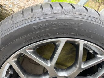 VOLVO V40 letni sada 7x17 - 4