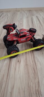 AUTO NA DÁLKOVÉ OVLÁDÁNÍ - 4