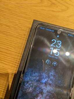 Samsung Galaxy Z Flip 5 8/512GB krémový, záruka - 4