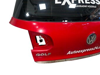 Páté dveře červená barva LY3D VW Golf 6 hatchback 2010 - 4