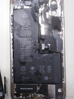 IPhone XS - 4