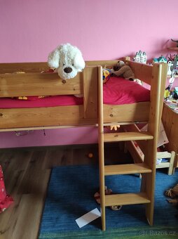 Vyvýšená postel se skluzavkou, psací stůl a polička vše Gaze - 4