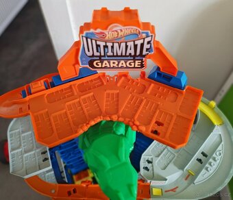 Hot wheels city garáž s T-Rexem - 4