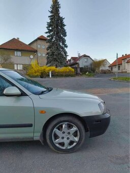 Hyundai Elantra 1.6i/2003 - 4