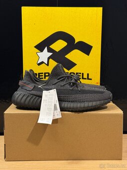 Adidas Yeezy boost 350 v2 black reflective (44) - 4