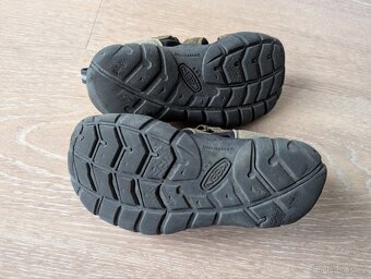 Sandály Keen CNX - 4