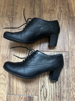 Dámské boty zn.Carvela - 4