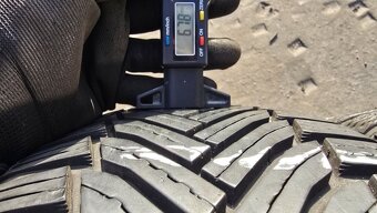 Zimní pneu 205/60/16 Michelin - 4