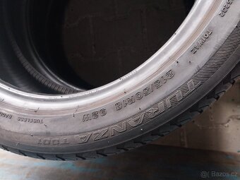 Prodám 2 x letní pneu Bridgestone 215/50/18 - 4