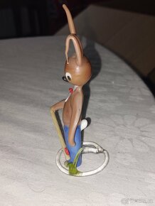 J.Brychta skleněná figurka zajíc s pomlazkou - 4