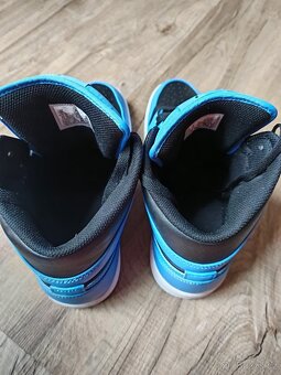 Jordan vel.44 - 4