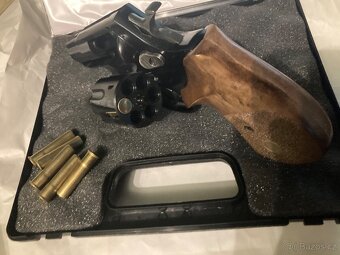 Flobert 9mm Alfaproj nestřilený revolver - 4