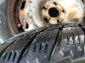Pneu s Rafkem 185/65R15 krásné pneu - 4