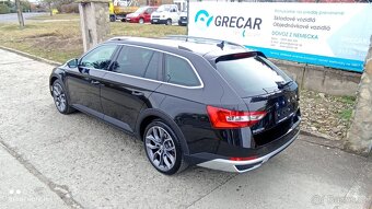 ŠKODA SUPERB SCOUT COMBI 2,0 TDI 4x4 DSG - 4