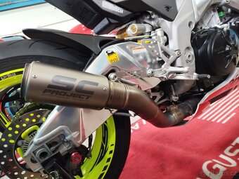 Aprilia rsv4 RR - 4