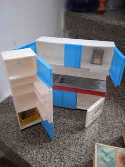 Prodám velmi staré plastové hračky - 4