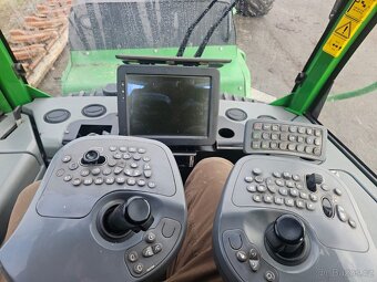 Vyvážečka John Deere 1510e - 4