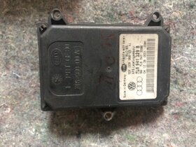 Prodám Řidiči jednotky xenonu VW/Audi - 4