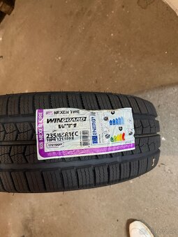 235/65R16C - 4