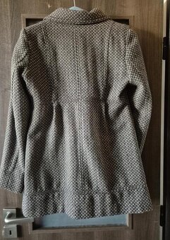 Dámský zimní kabát Bershka vel. M/L - 4