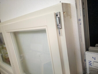 okno dřevěné nové 130x165 - 4