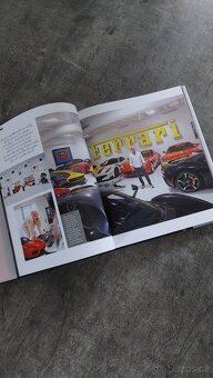 Oficiální Ferrari kniha - 4
