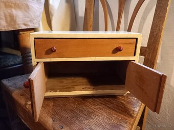 Starý nábytek pro panenky - dřez/myčák - 4