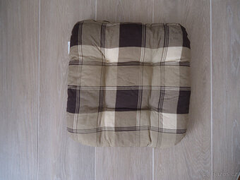 Podsedák na židli - 4