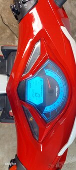 Yuki Falcon 125i - 4