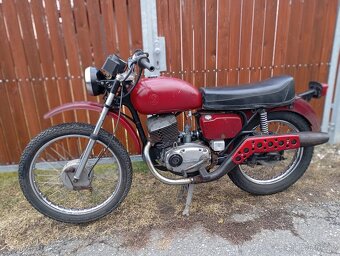ČZ 175/482 Trail, Yamaha XT 500 - 4