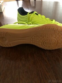 Adidas - 4