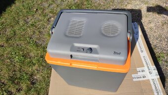 Prodám elektrický chladící box CRIVIT 230/12 V - 4