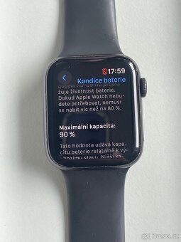 Apple Watch SE 44mm Space Gray - 4