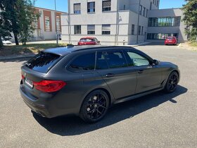 BMW Řada 5 G31 530d Xdrive 195kW M-paket LED ČR DPH - 4